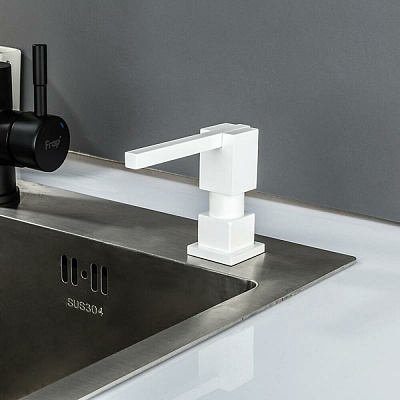 Дозатор латунь белый 300мл Gappo G404-8