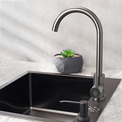 Смеситель для кухни РМС SUS124PVD-017F с PVD покрытием Нержавеющая сталь