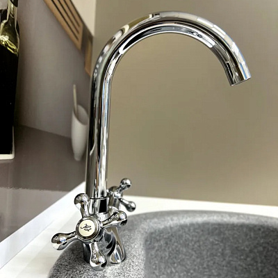 Двухзахватный смеситель для кухни Calorie CAL8023C